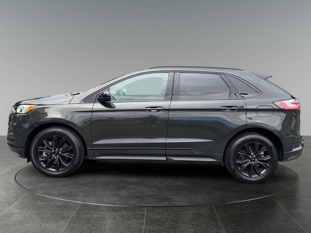 2024 Ford Edge — detail view