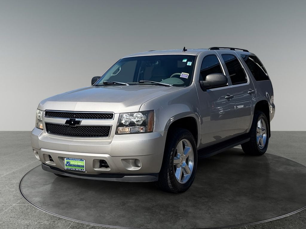 2007 Chevrolet Tahoe — rear three-quarter view