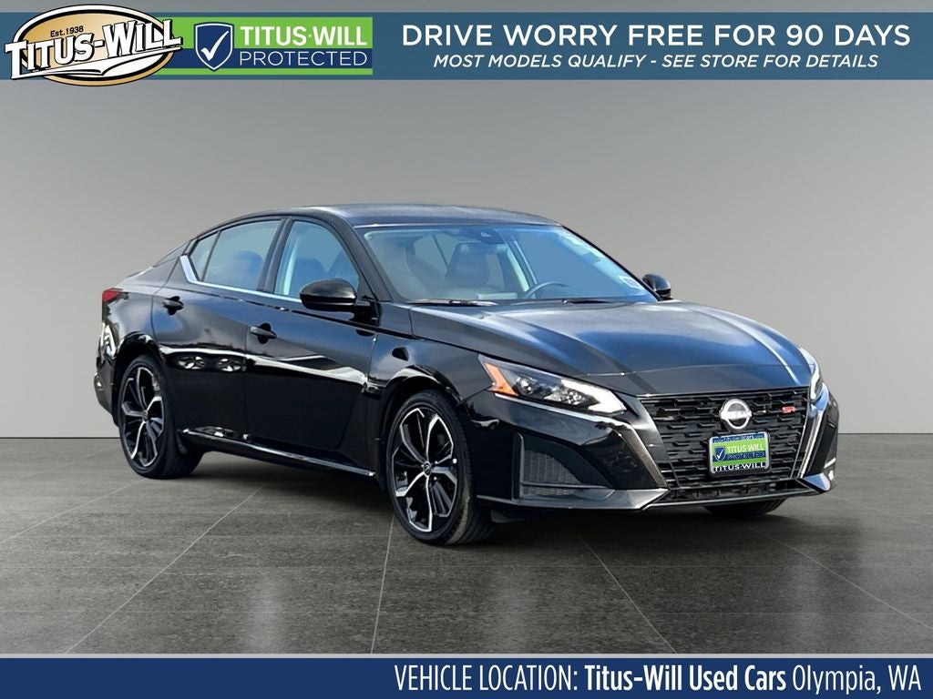 2025 Nissan Altima 2.5 SR in Super Black Clearcoat — front three-quarter view