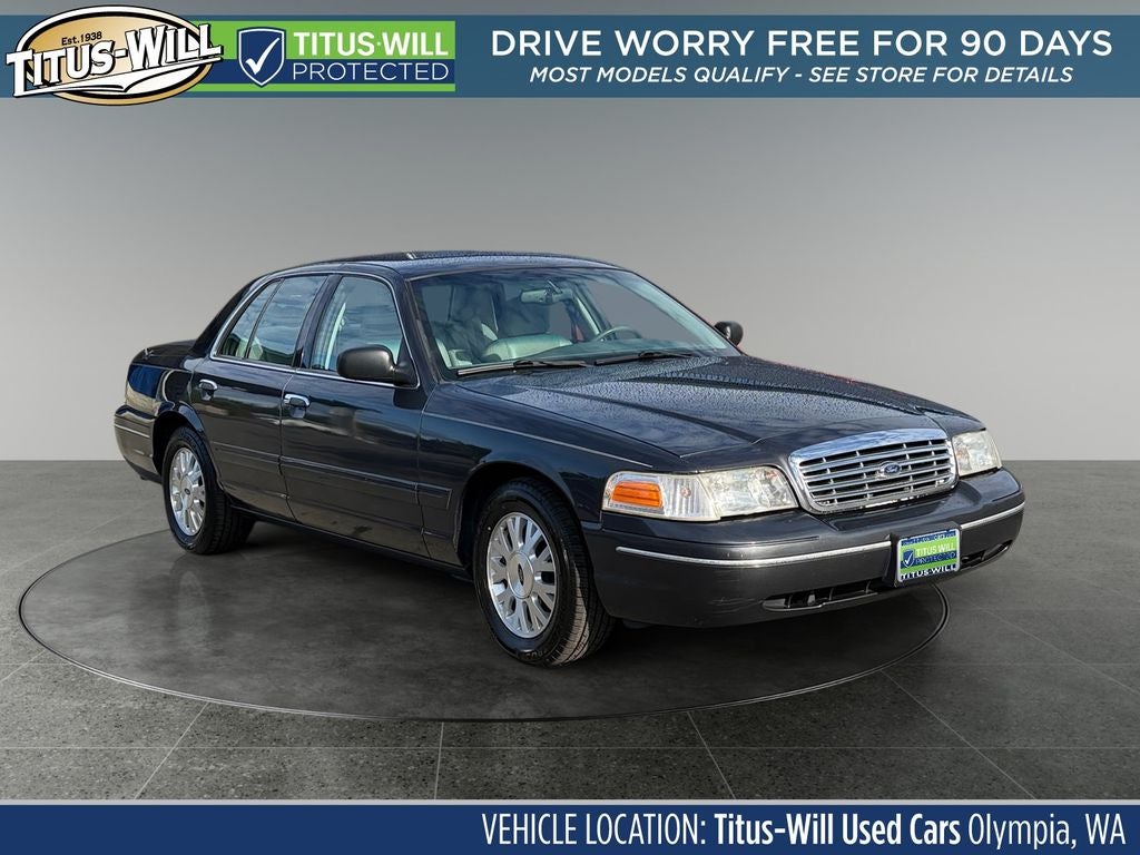 2005 Ford Crown Victoria LX in Gray — front three-quarter view