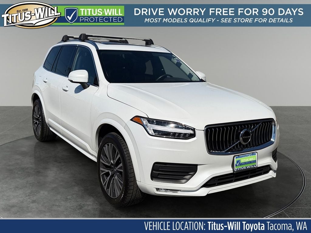 2020 Volvo XC90 T6 Momentum in Crystal White Metallic — front three-quarter view